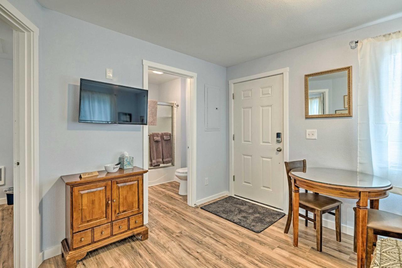 Duplex With Shared Yard - Near Long Beach! 외부 사진