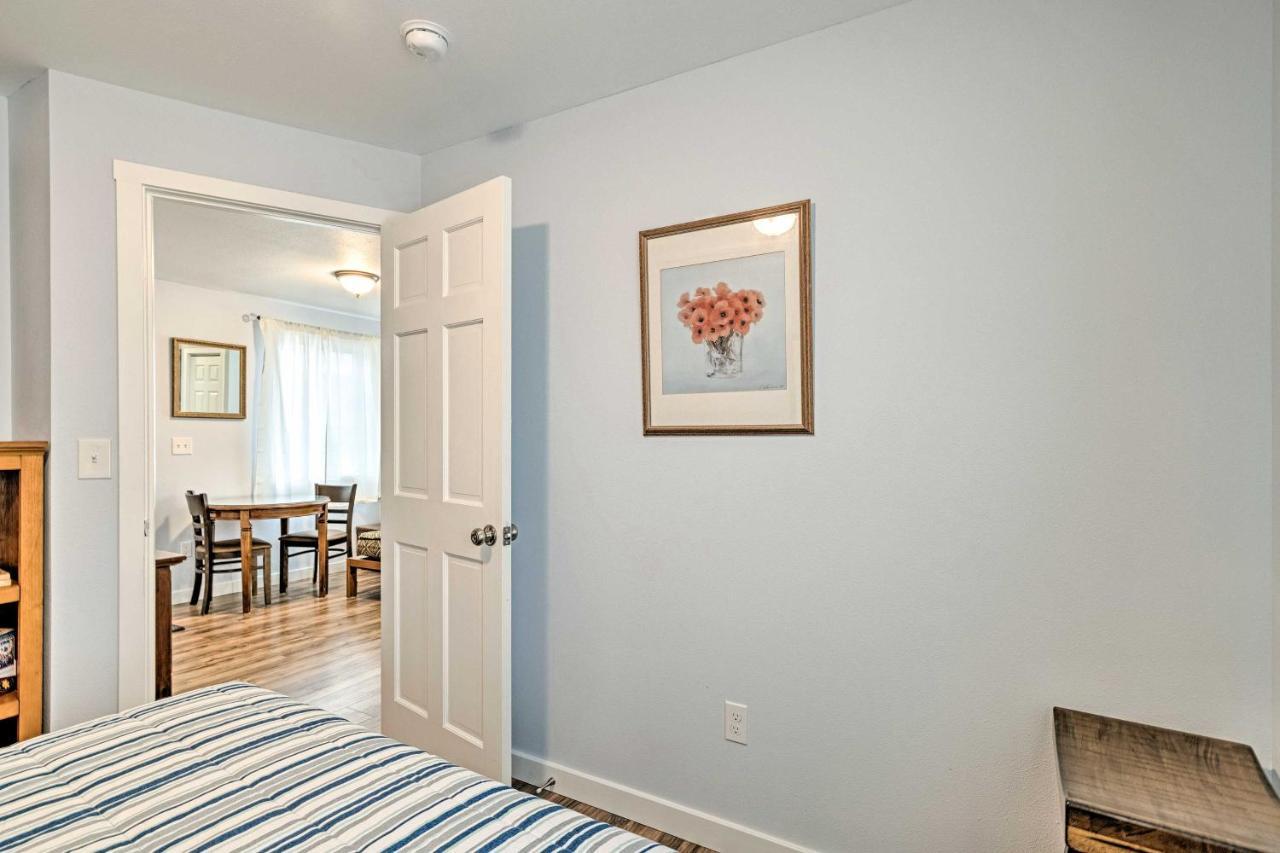 Duplex With Shared Yard - Near Long Beach! 외부 사진
